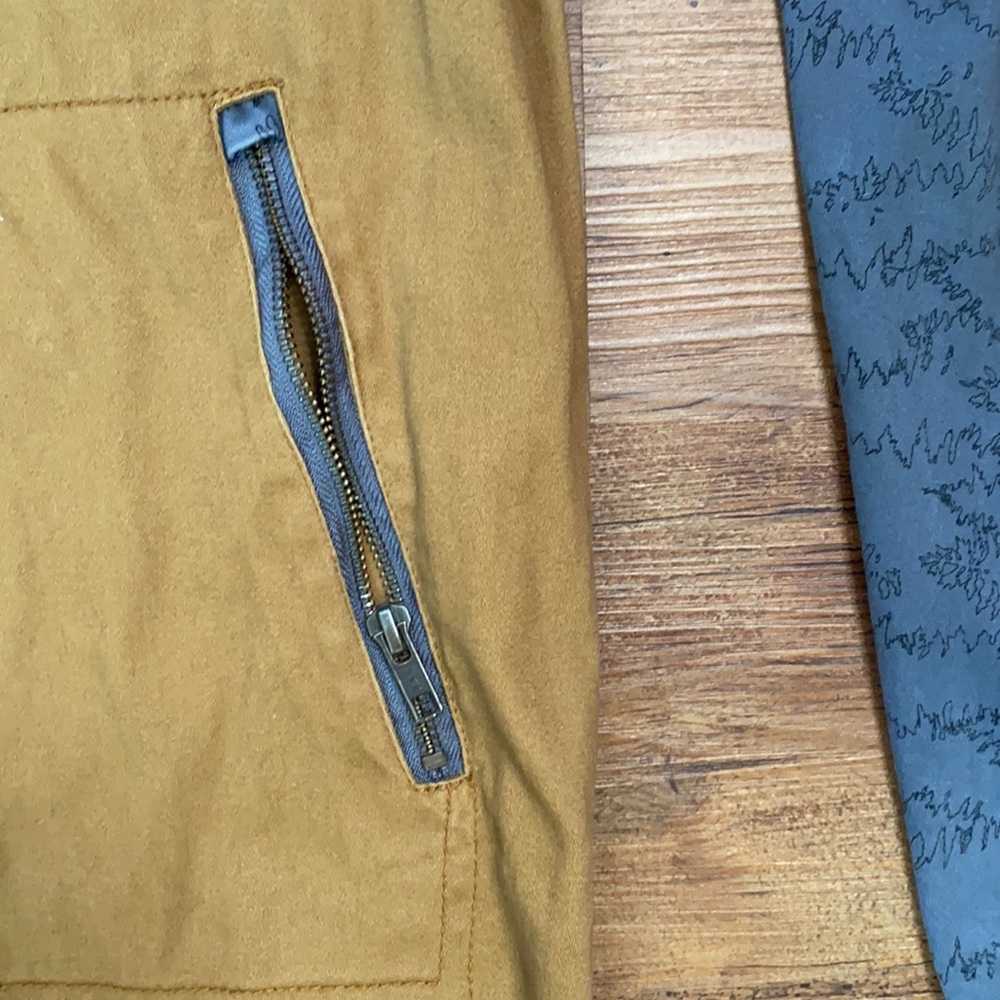 Kavu half zip, pull over jacket. - Picture 3 of 8